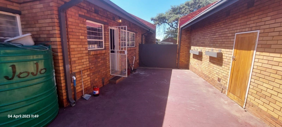 3 Bedroom Property for Sale in Geelhoutpark North West